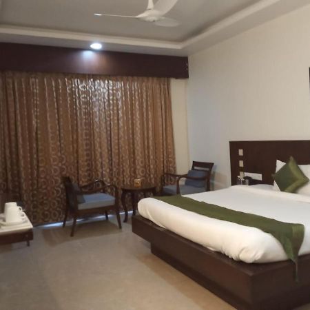 Rns One Hotel Subrahmanya Eksteriør billede